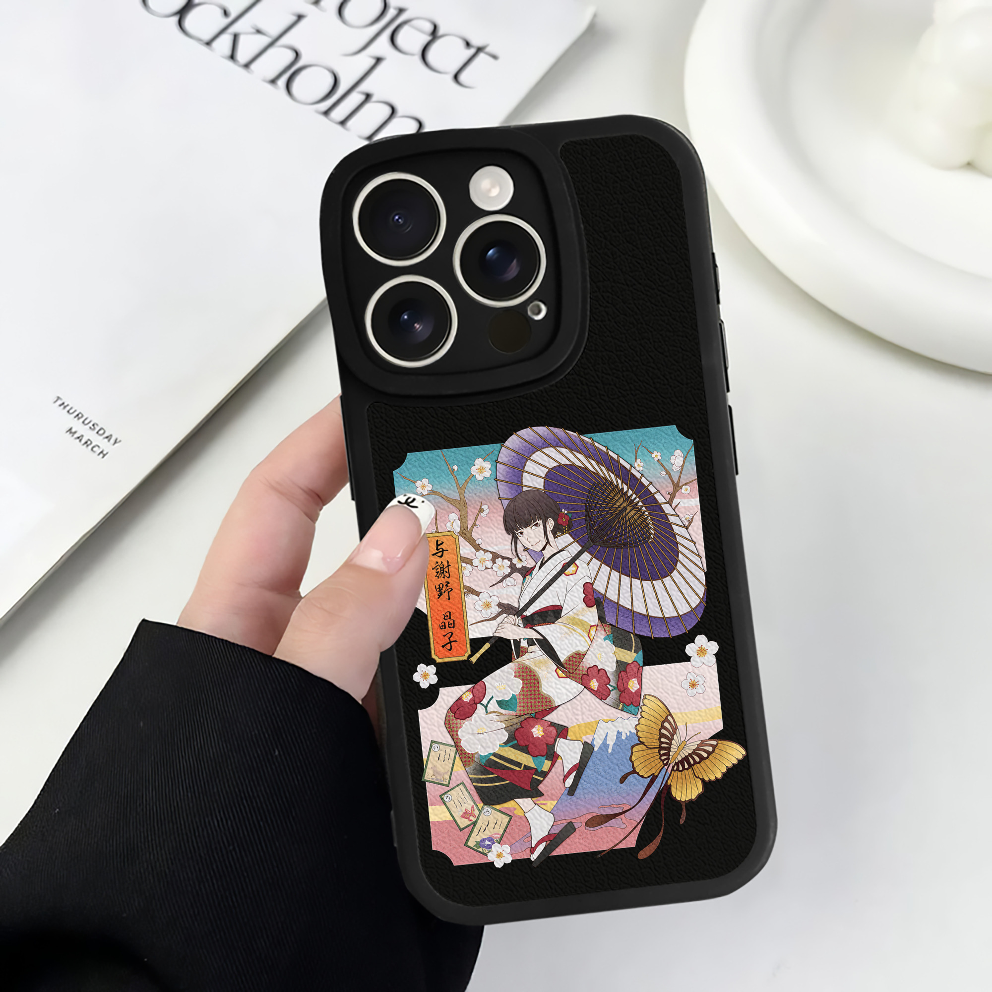 （画像用） 文豪ストレイドッグス Bungo Stray Dogs 【iPhone 16シリーズ対応】シリコンスマホケース（レザー調） 材質：シリコン